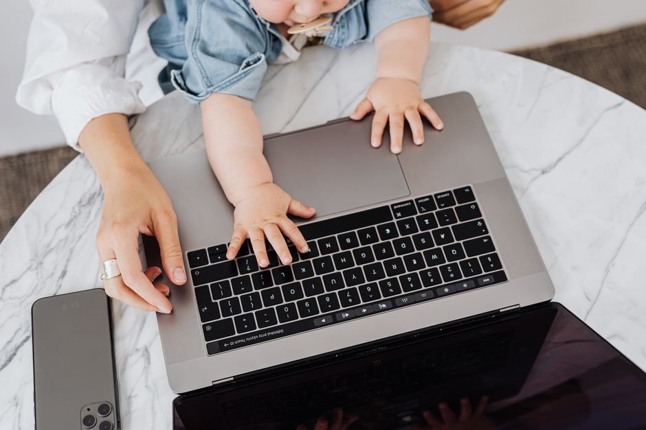 Screens and the Under-Fives: What the Research Really Says
